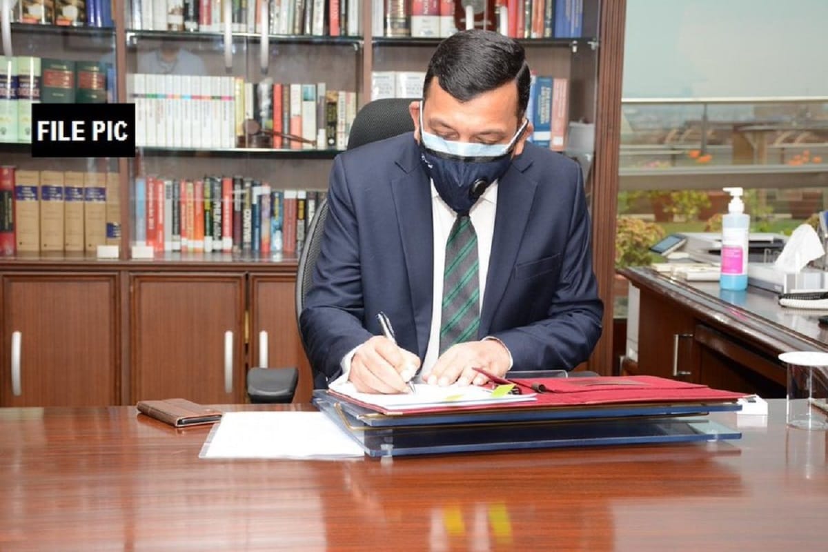 It is necessary to increase international cooperation to deal with global crimes