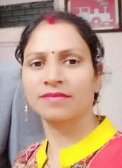 MCF female worker dies in road accident