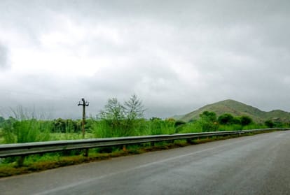 Uttarakhand Cabinet Decision: धामी सरकार का तोहफा...सड़क मार्ग से जुड़ेंगे 3177 गांव, झूला पुल भी बनेंगे Uttarakhand Cabinet Decision 3177 villages will be connected by road will built under Cm Gram Sampark Yojana