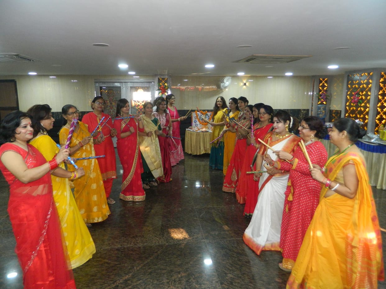 Dandiya danced on the songs of the goddess