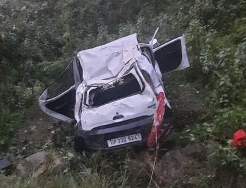 The car of friends returning from marriage rolled over, one died