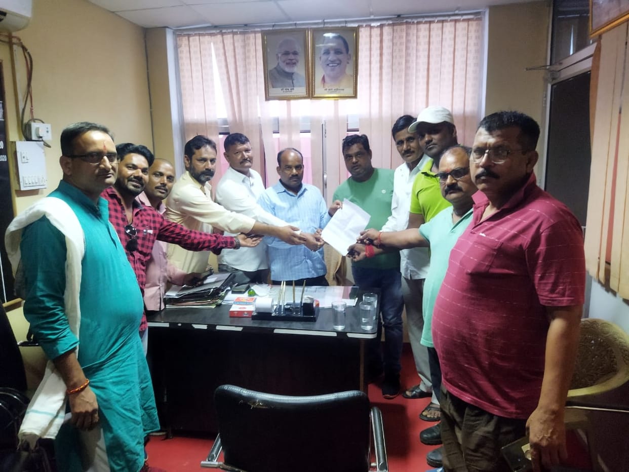 14 corporaters warning for resign