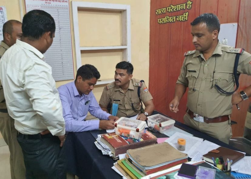 673 packets of salt packed in fake wrappers of Tata Salt Company recovered