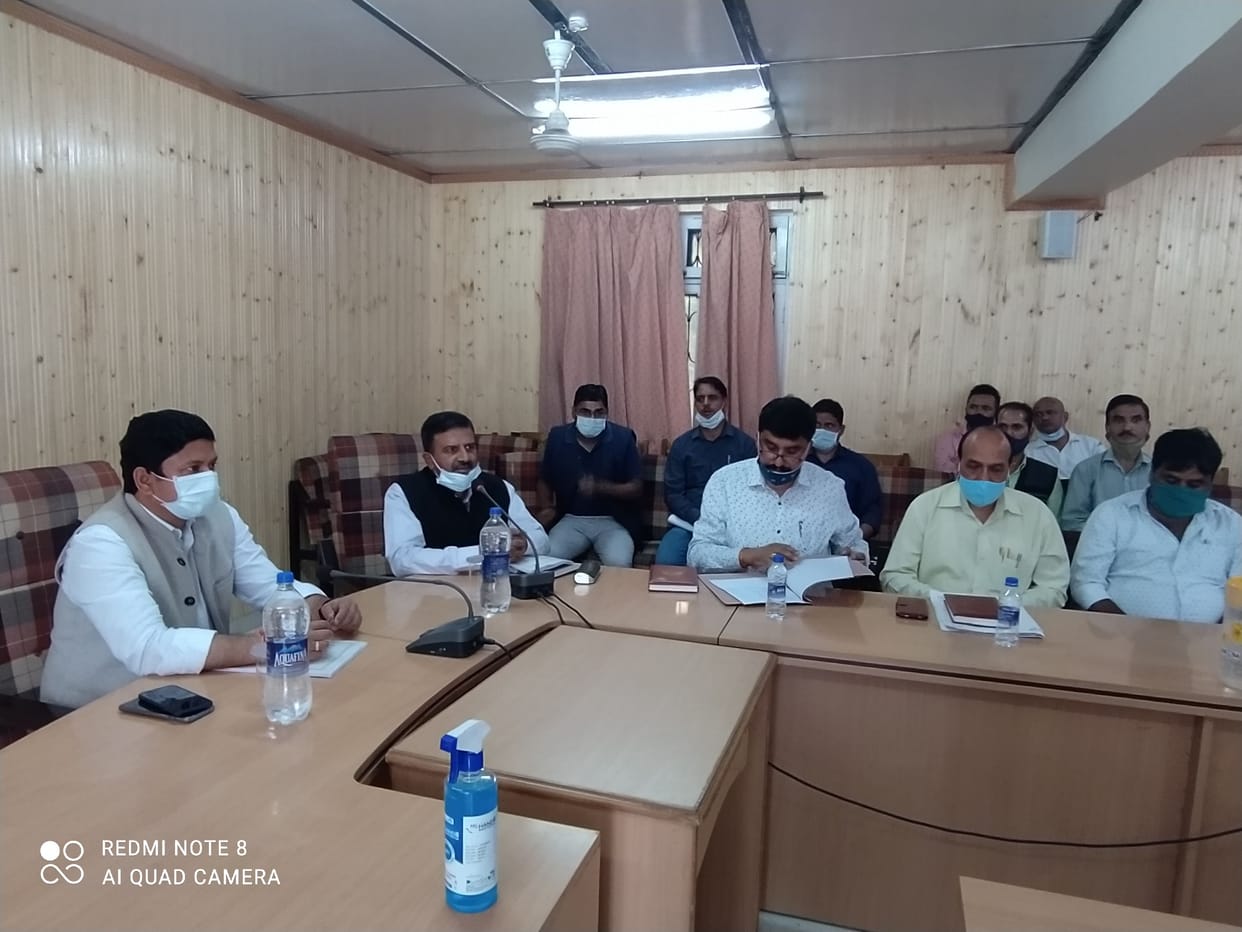 dc metting witj officer in rampur for by election