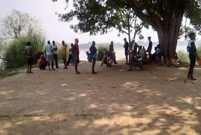 Prayagraj: Cousins drown in Ganga, body of one recovered
