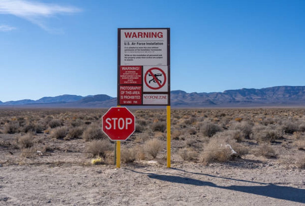 today mystery aliens are imprisoned at this place in america Know what is the biggest secret of the world
