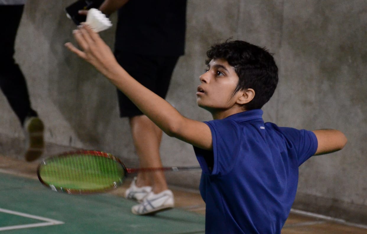 fierce competition in badminton competition