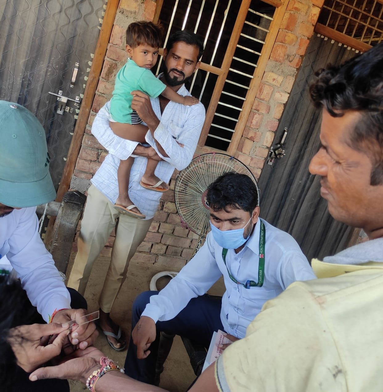39 new fever patients found in Chhayasa, Chilli and Roopdaka, thermal screening of people being done door to door in villages