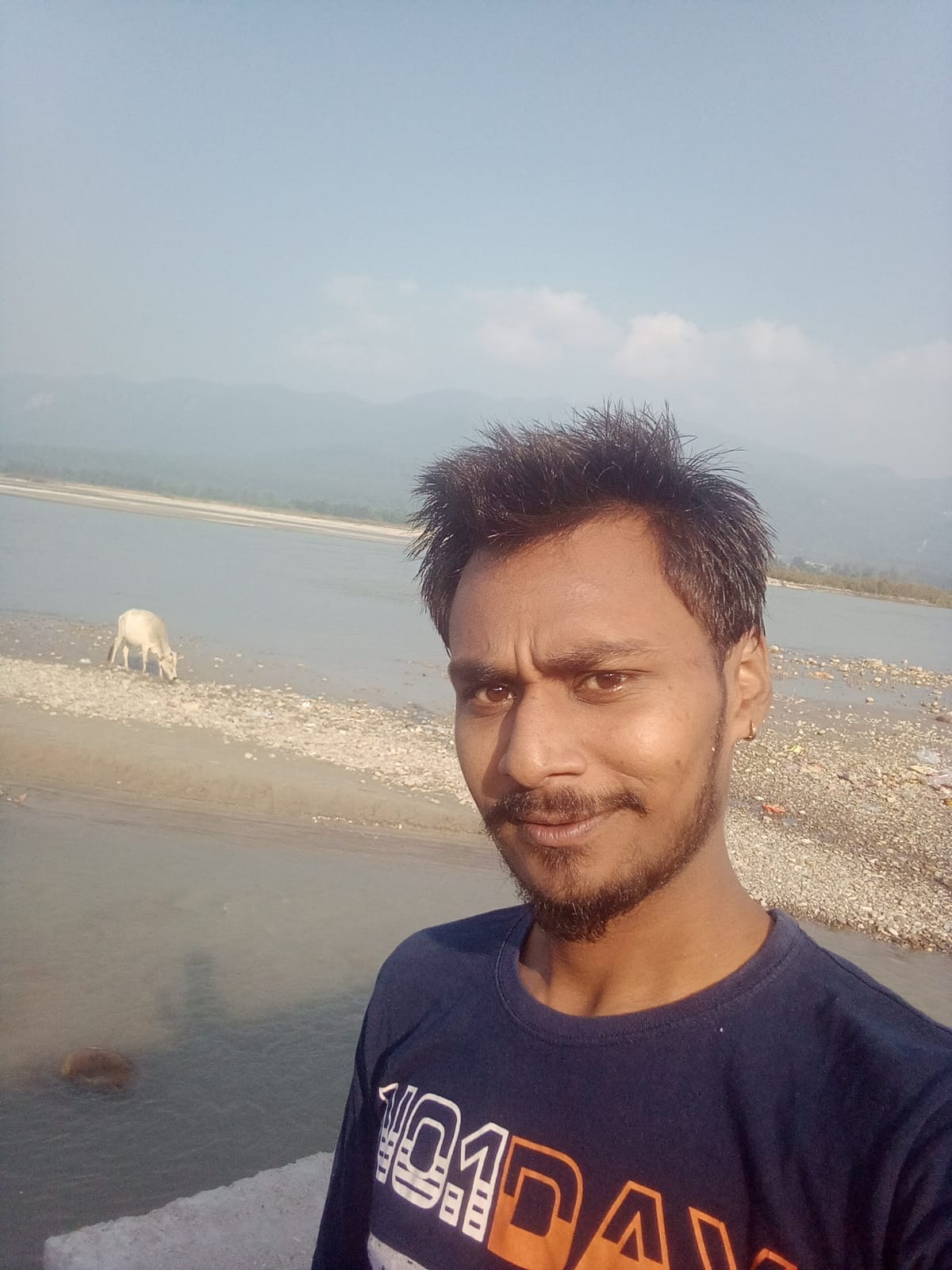 uttarakhand news: youth swept in sharda river