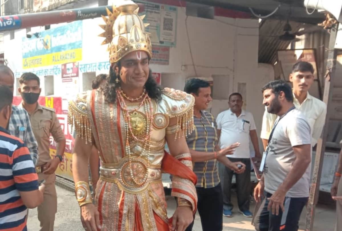 Rahul Buchar offer prayer to Ramlala in Lord Ram's get up.