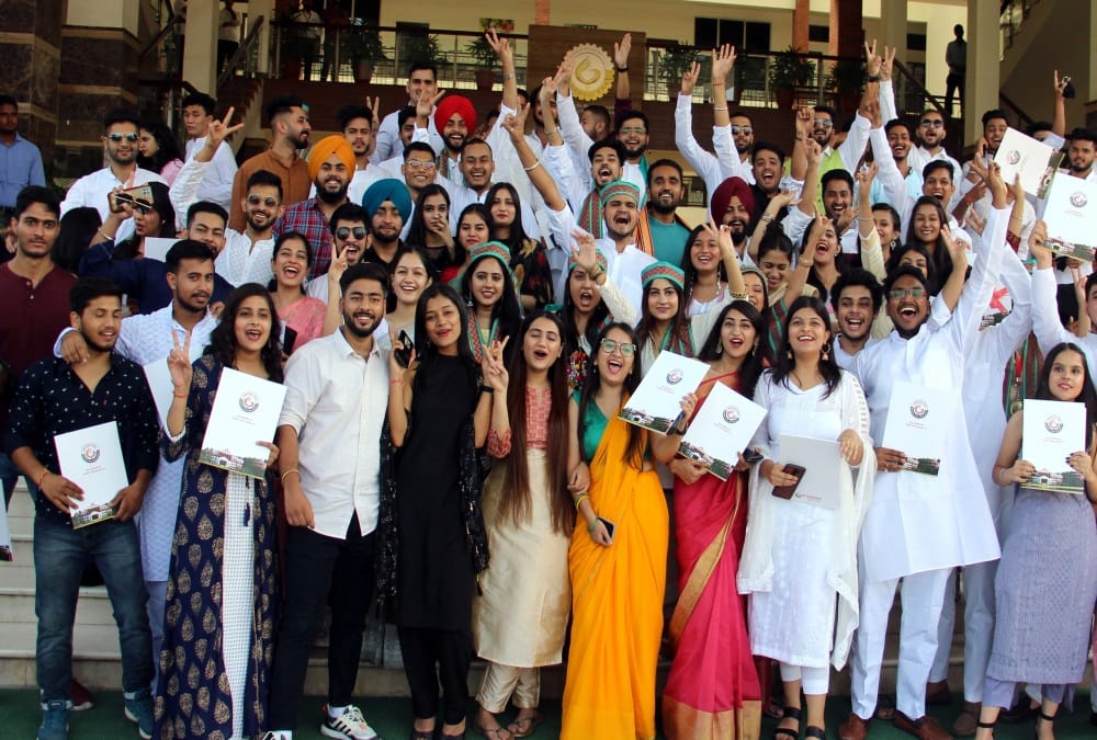Graphic Era Deemed University 10th Convocation: Students Celebrate after Getting degrees and Medals Photos