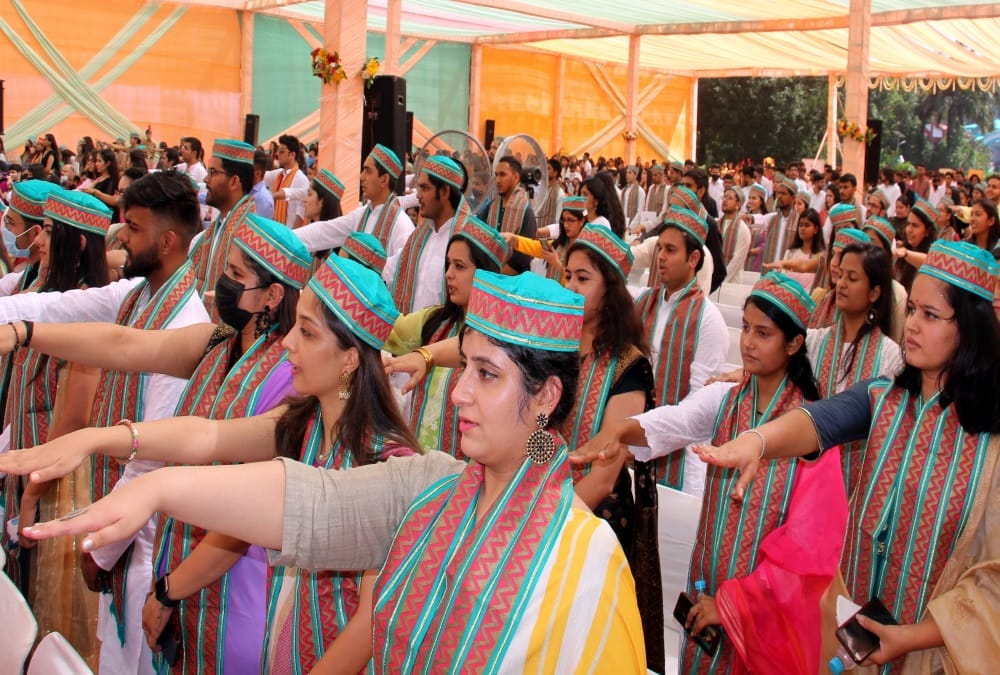 Graphic Era Deemed University 10th Convocation: Students Celebrate after Getting degrees and Medals Photos