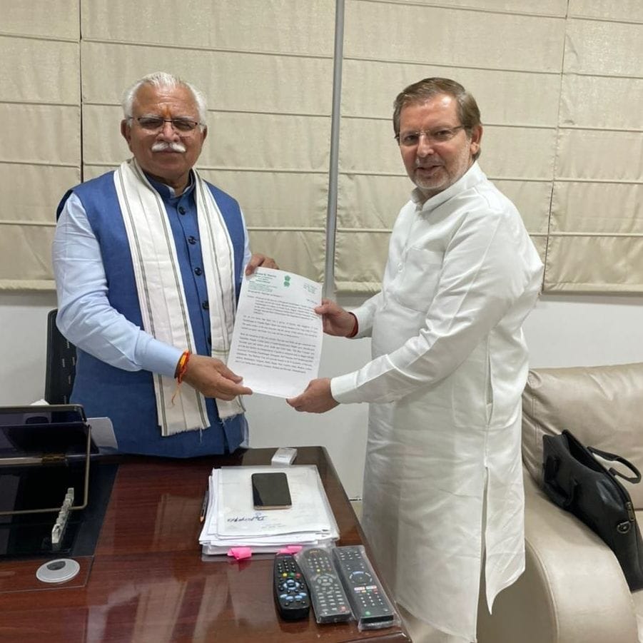 MPs met CM for several projects including expansion of metro from Bahadurgarh to Sampla