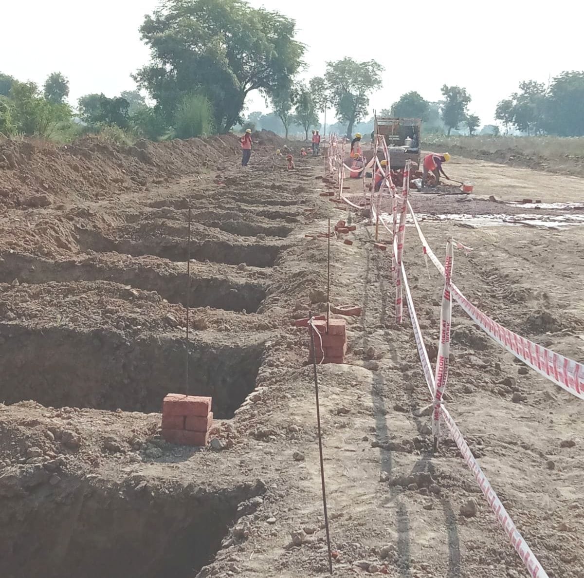 Noida Airport: Construction of 20 km long boundary wall started