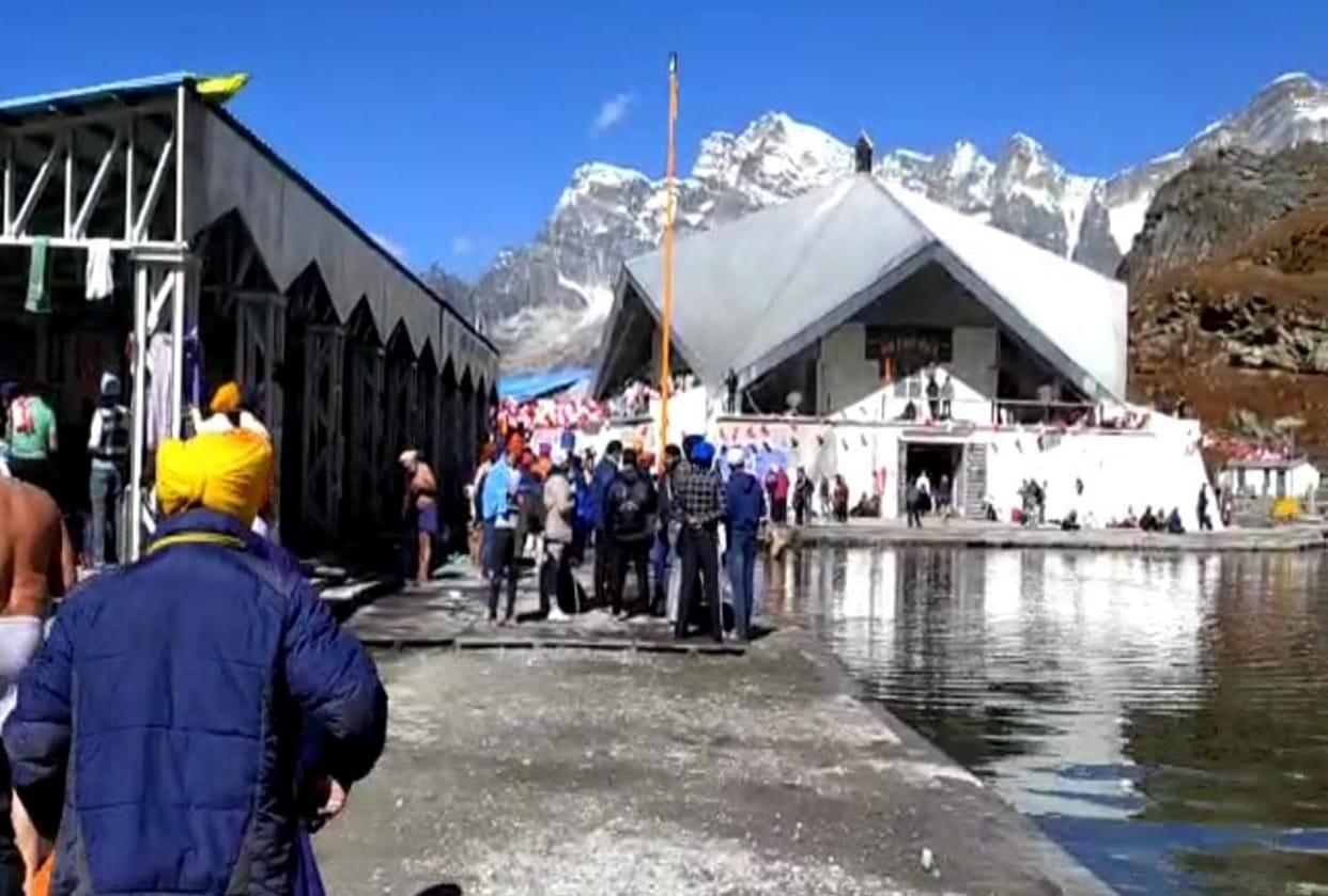 Uttarakhand Hemkund Sahib Yatra 2021: Hemkund Sahib doors close today