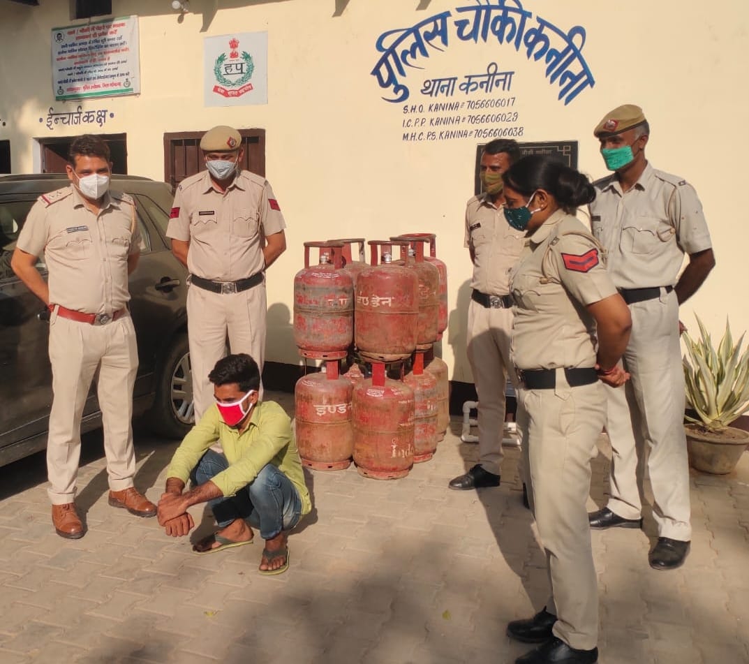 The thief turned out to be working in the agency, ten cylinders recovered