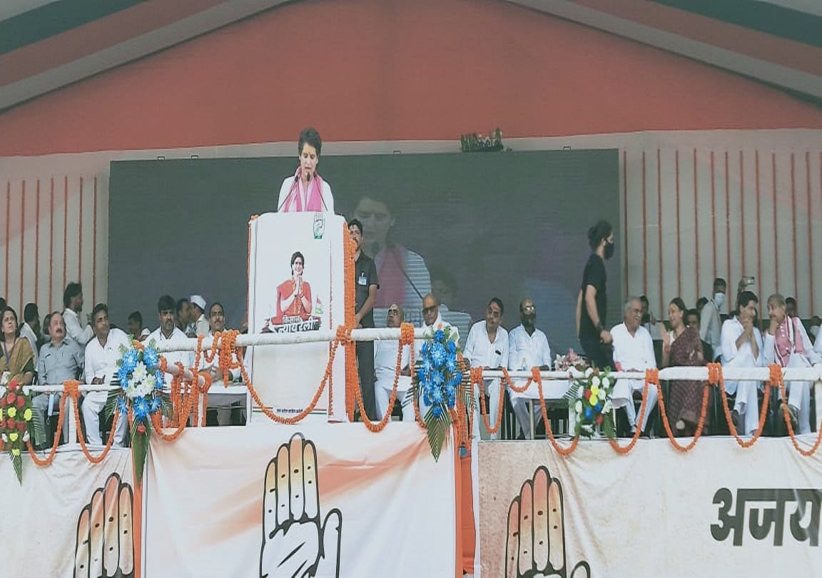 kisan nyay rally in varanasi priyanka gandhi speech target modi and yogi govt