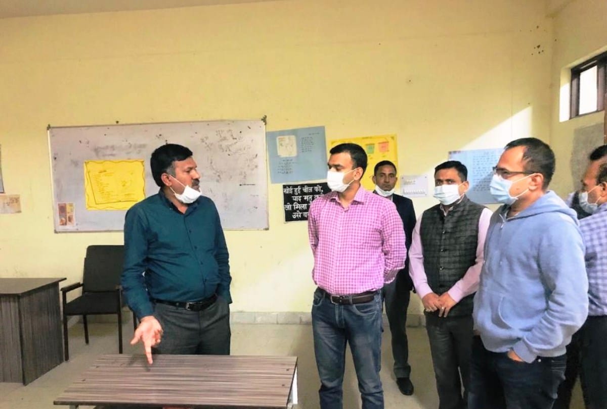 by election in himachal news: Covid positive patients will cast vote with dak mat patra