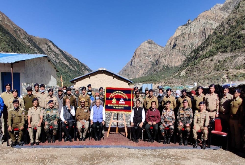 Uttarakhand News: General VK Singh visited Road on India China Border in Gunji