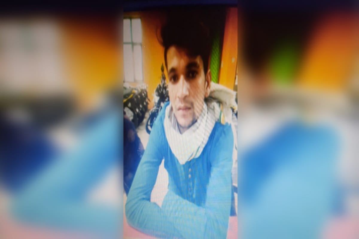 The he police arrested the accused in the case of murder of the student and he has disclosed the murder in Meerut