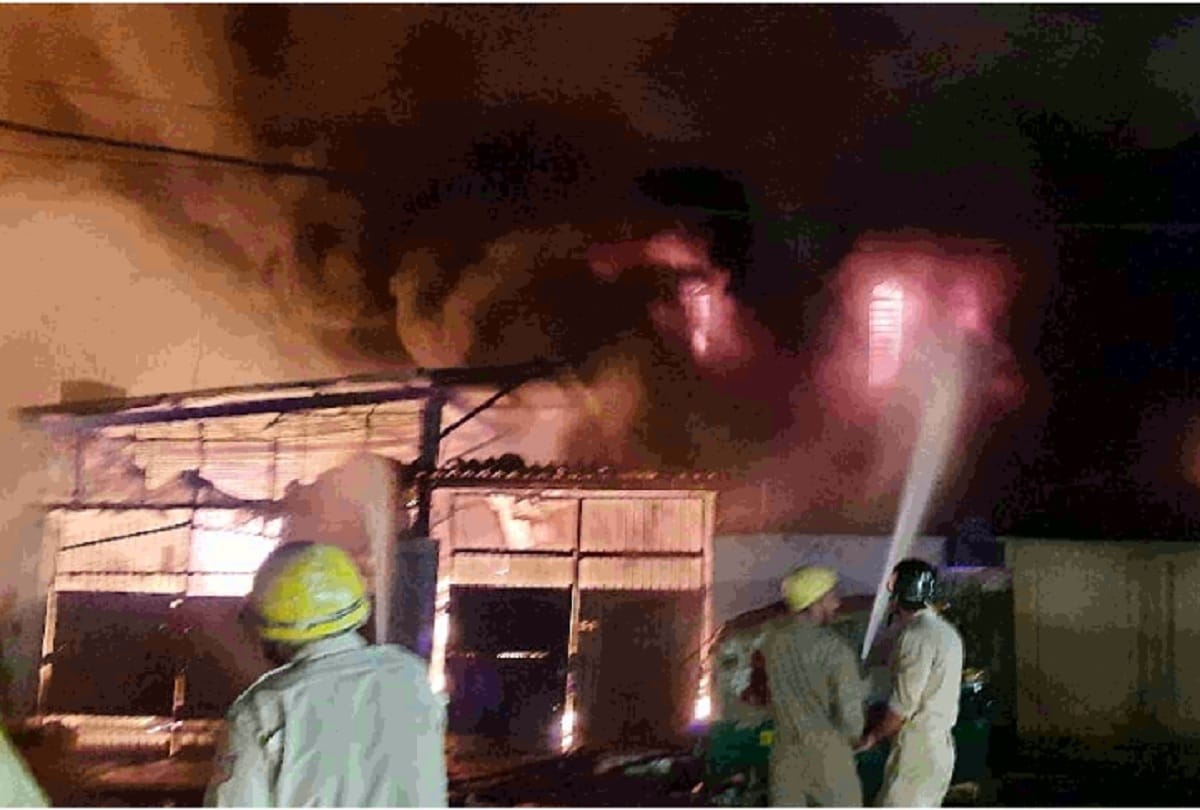 Okhla garment factory fire news man accused of litting fire from liquor bottle
