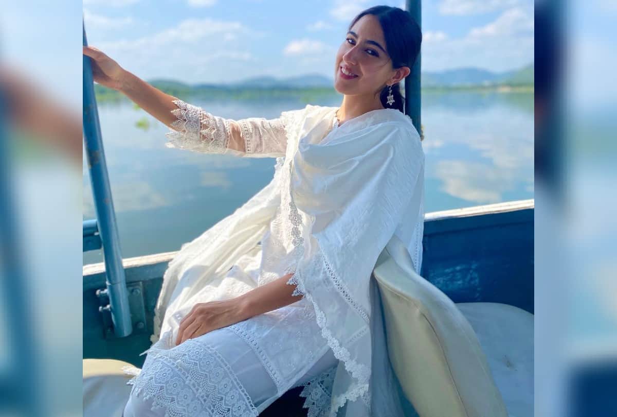 sara ali khan kurta sets collection traditional wear you will like