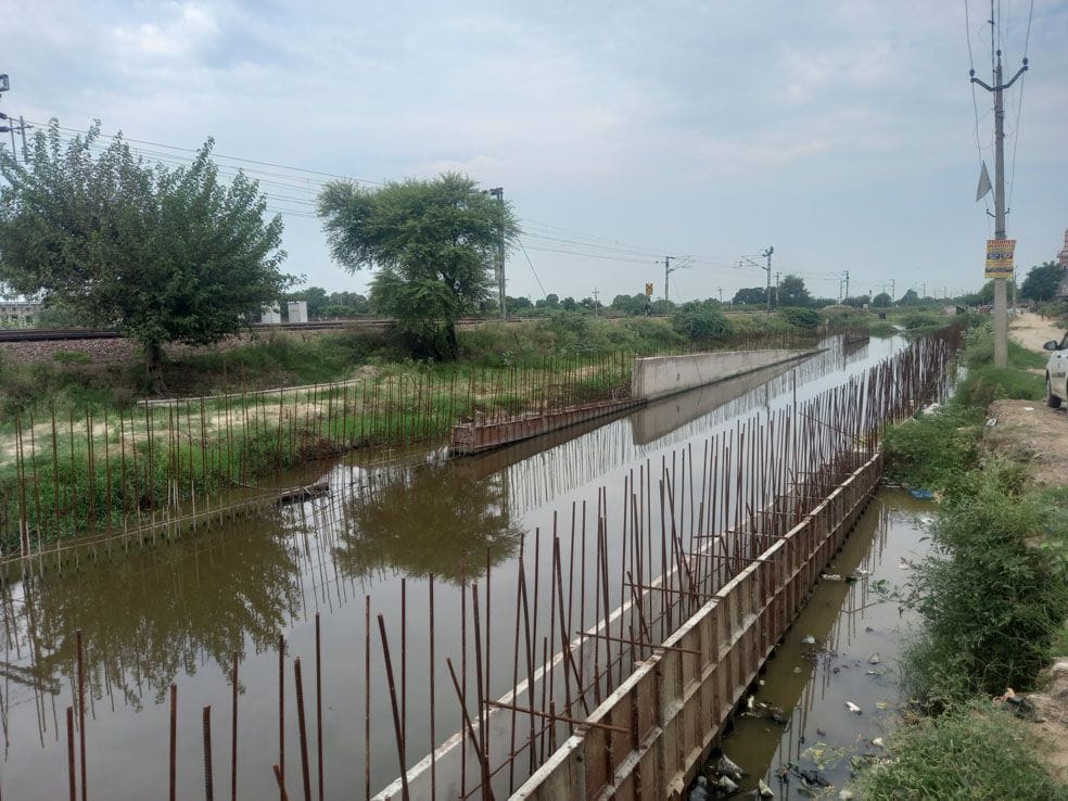 Water filled before U-shaped underpass is built