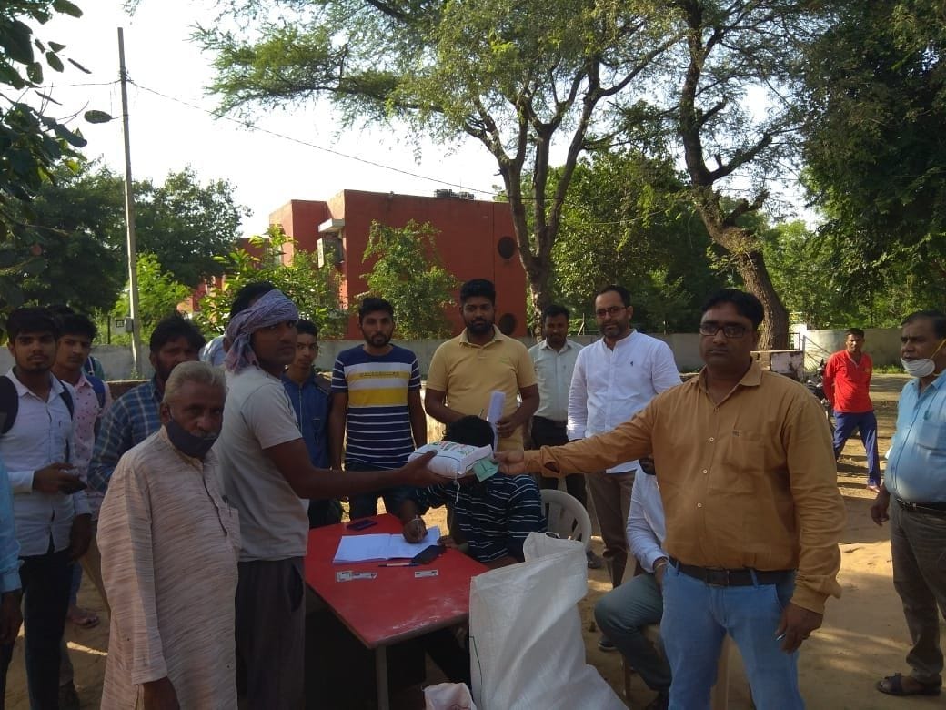 Distribution of mini-kits of mustard on 'first come first serve' basis from tomorrow