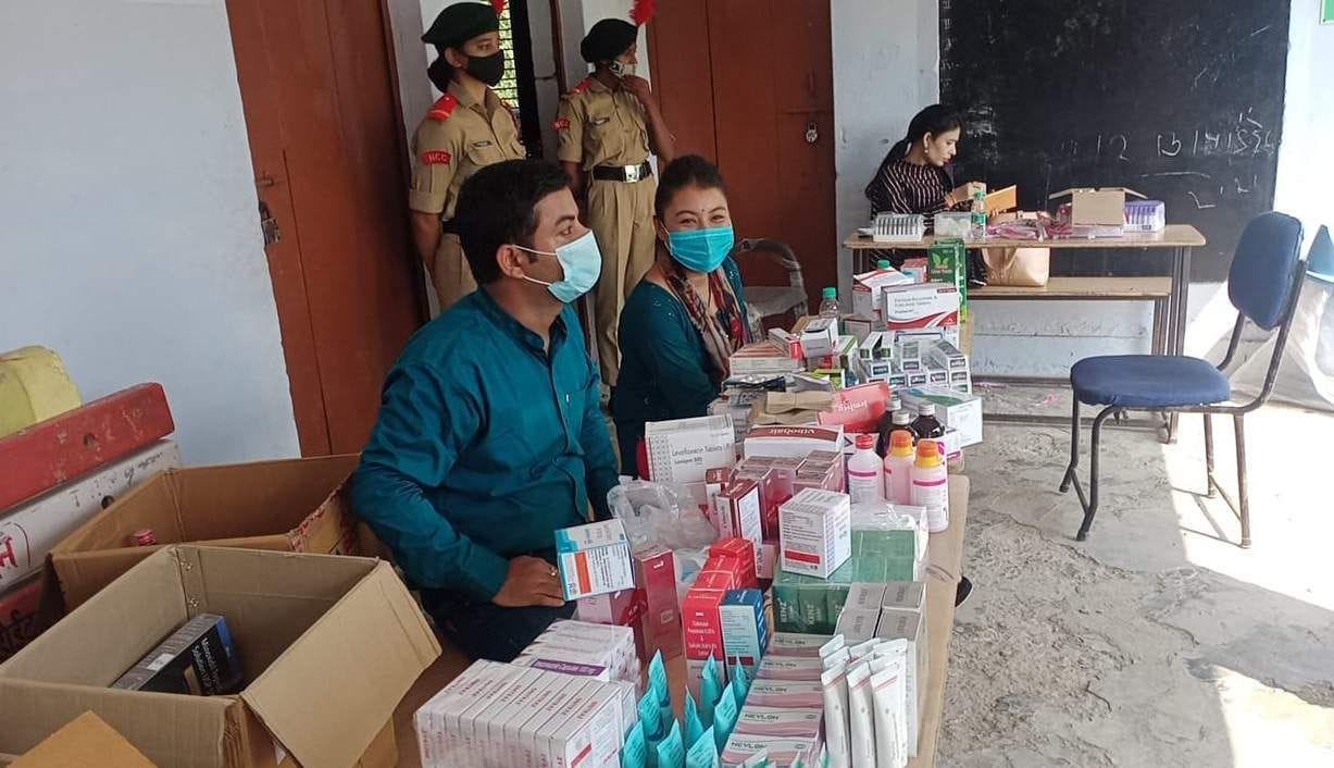 Health checkup done by 100 people in the camp