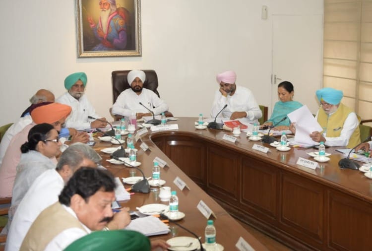 Punjab minister Razia Sultana withdraws her resignation