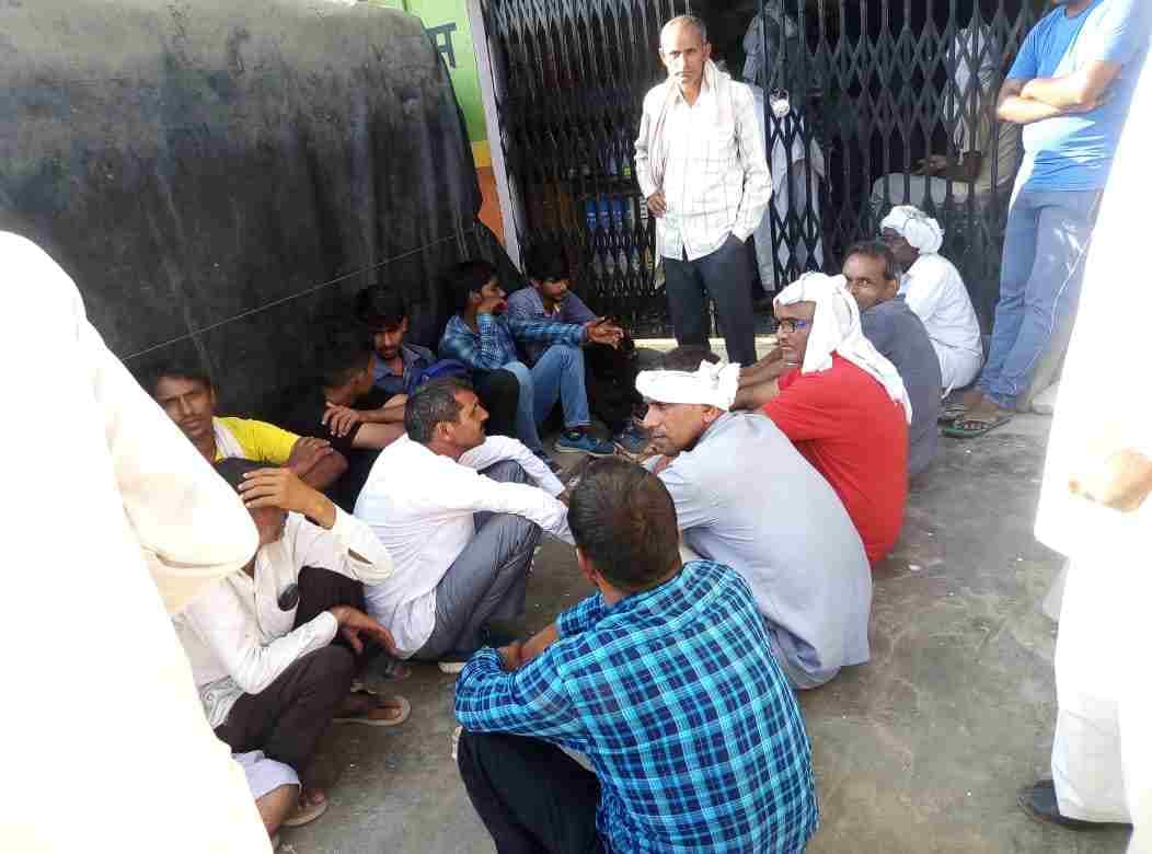 DAP fertilizers did not reach government sales centers for two days, farmers returning to fight