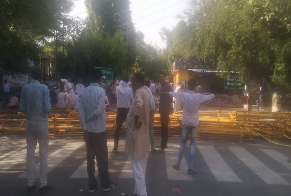 Case against 838 farmers including 38 nominated for nuisance in noida authority