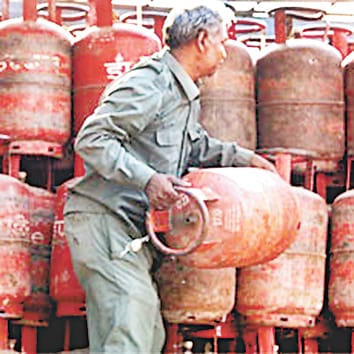 Refueling of LPG cylinders decreased from city to village