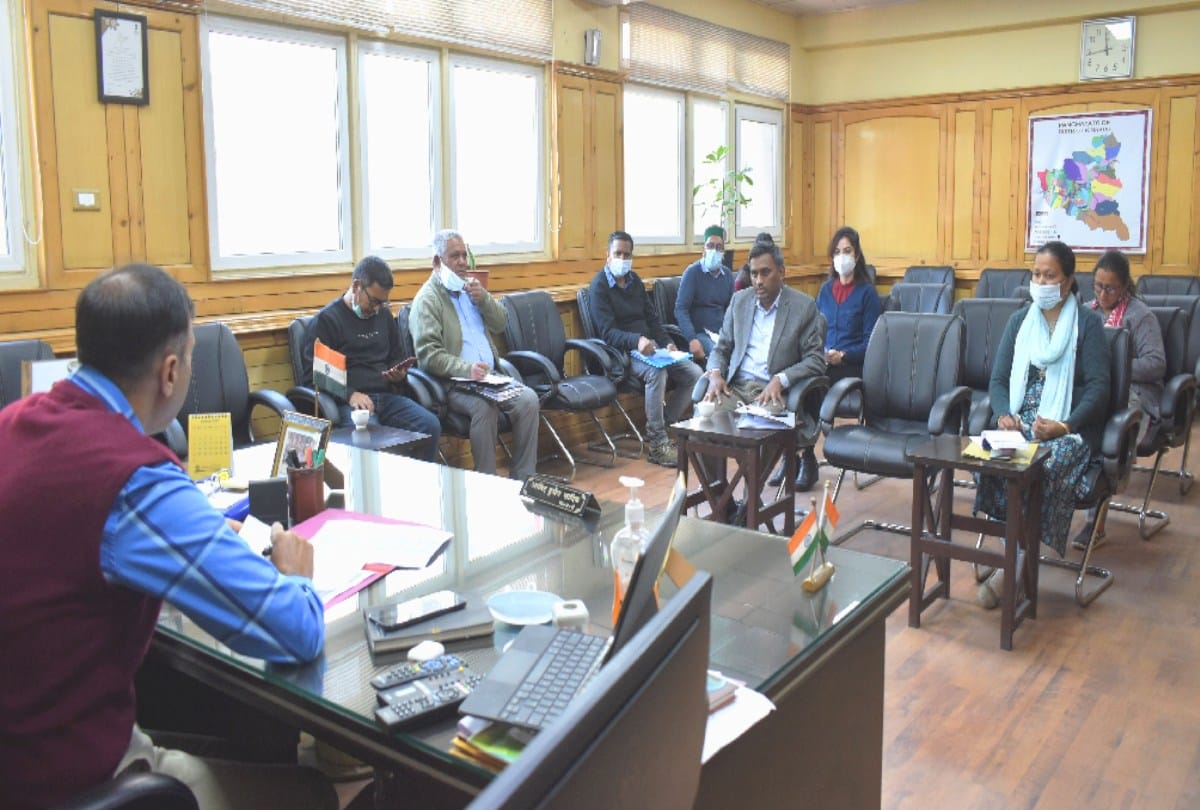Kinnaur may become the first district in the country to apply both 100 percent doses of corona vaccine