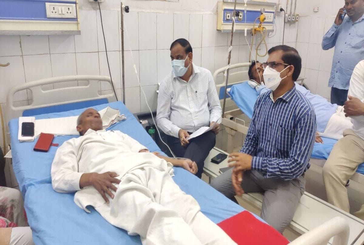 agra land scam news farmer leader on hunger strike for 20 days in agra