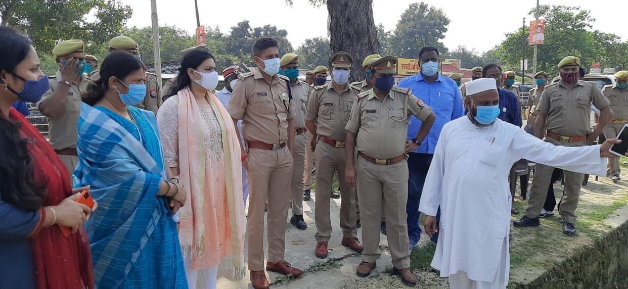 dm sp inspected durga pandal