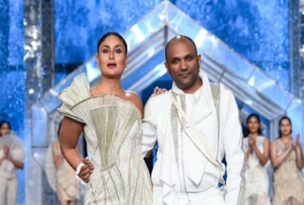 lakme fashion week 2021 kareena kapoor khan returned to runway in breathtaking avatar