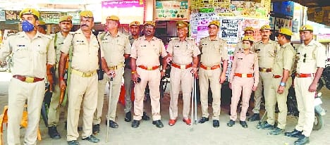 Kheri: A city became a police cantonment to ensure that Section 144 is followed.