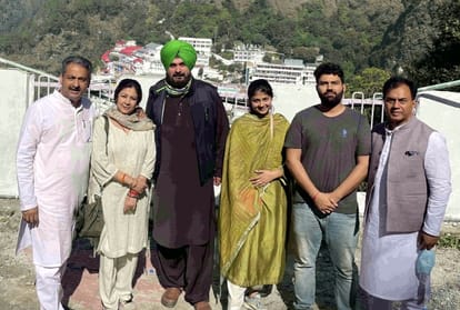 वैष्णो देवी के दरबार पर पहुंचे नवजोत सिंह सिद्धू।