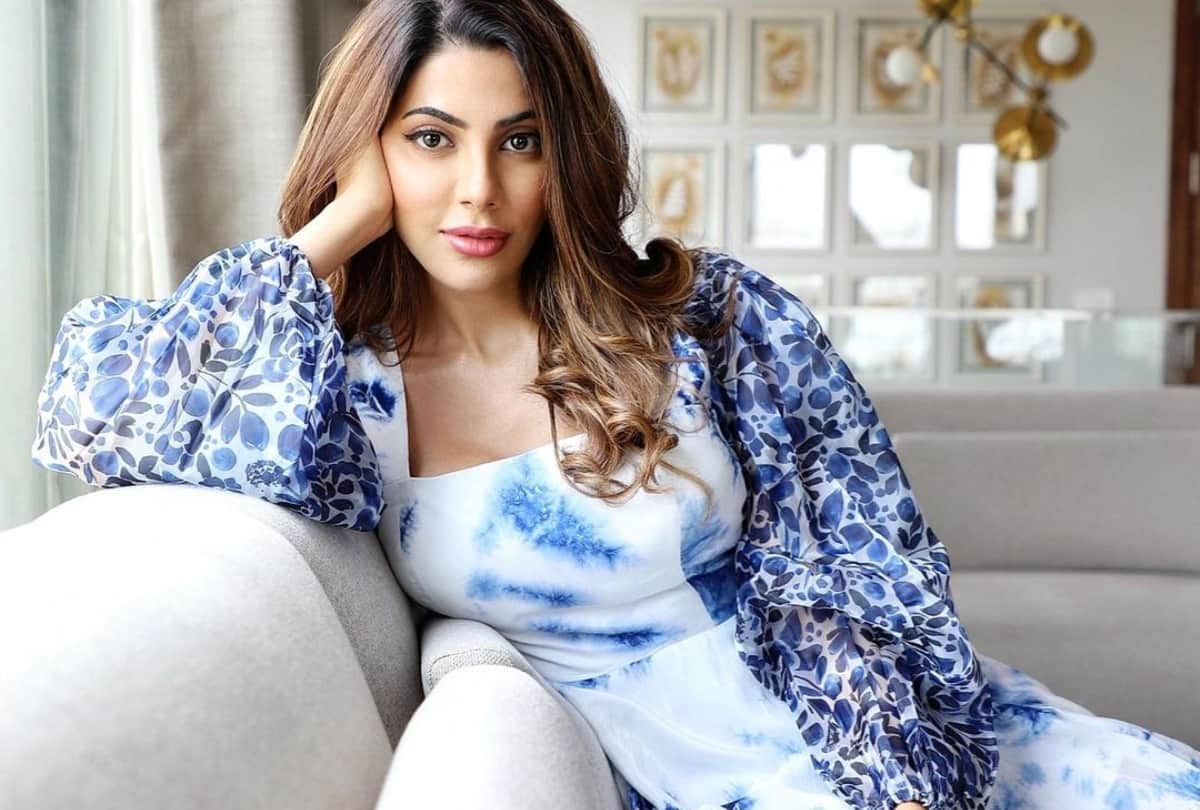 Nikki Tamboli Reveals South Director Tortured Her Actress Used to Cry News in Hindi