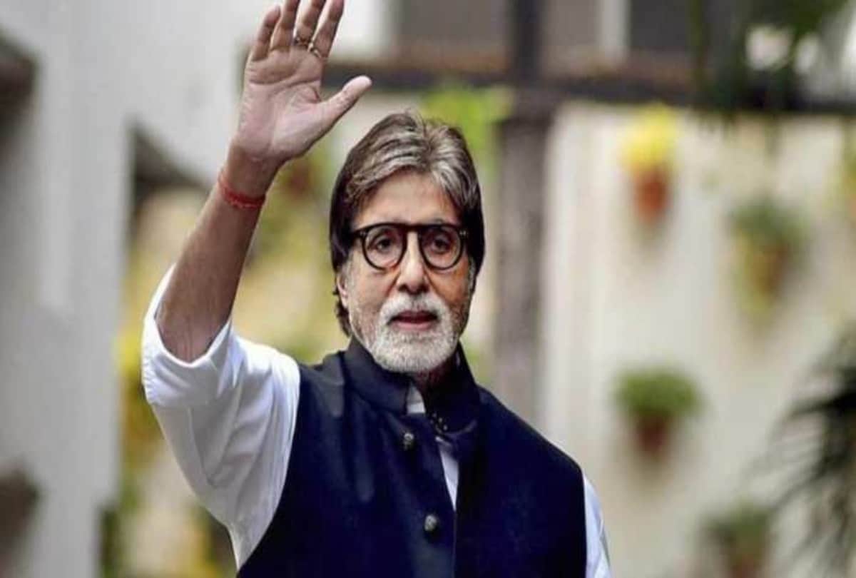 amitabh bachchan first film saat hindustani completed 52 years not big b but tinu anand was the first choice of ahmad abbas