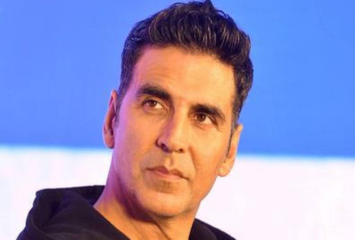 Bollywood actor Akshay Kumar pays tribute to Pulwama attack soilders