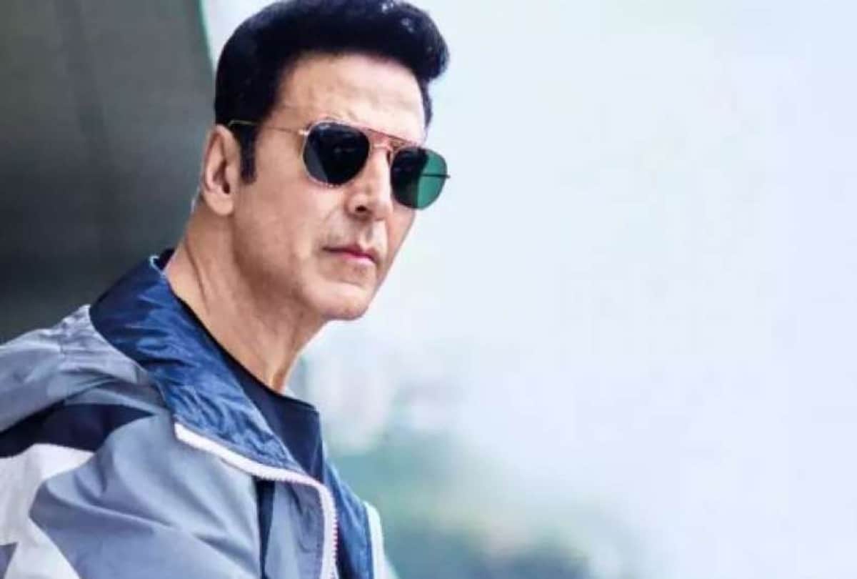 Akshay Kumar: Akshay Kumar will be seen in the Hindi remake of  Soorarai Pottru the film will be directed by Sudha Kongara