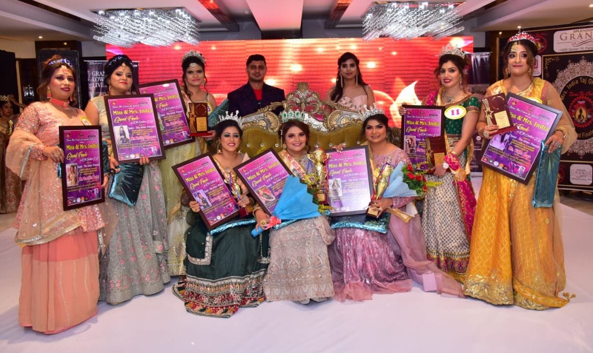 Himani won the title of Mrs India