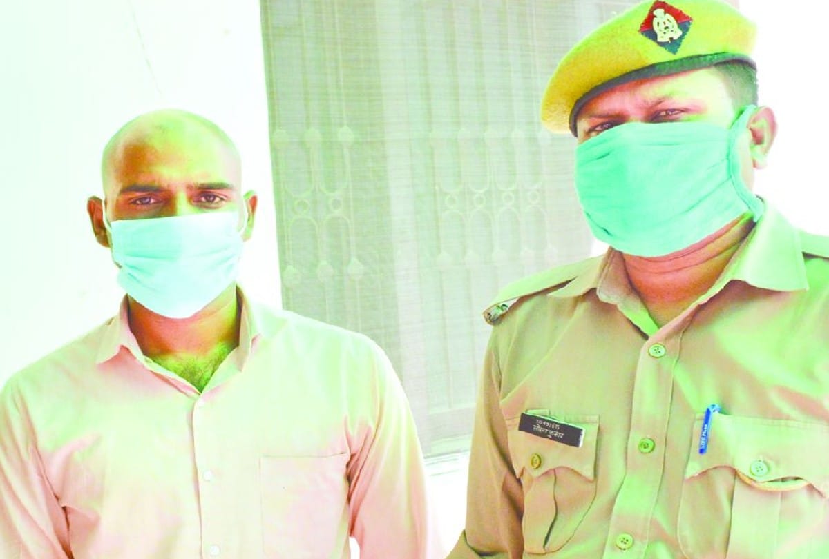 man arrested for killing his father in agra