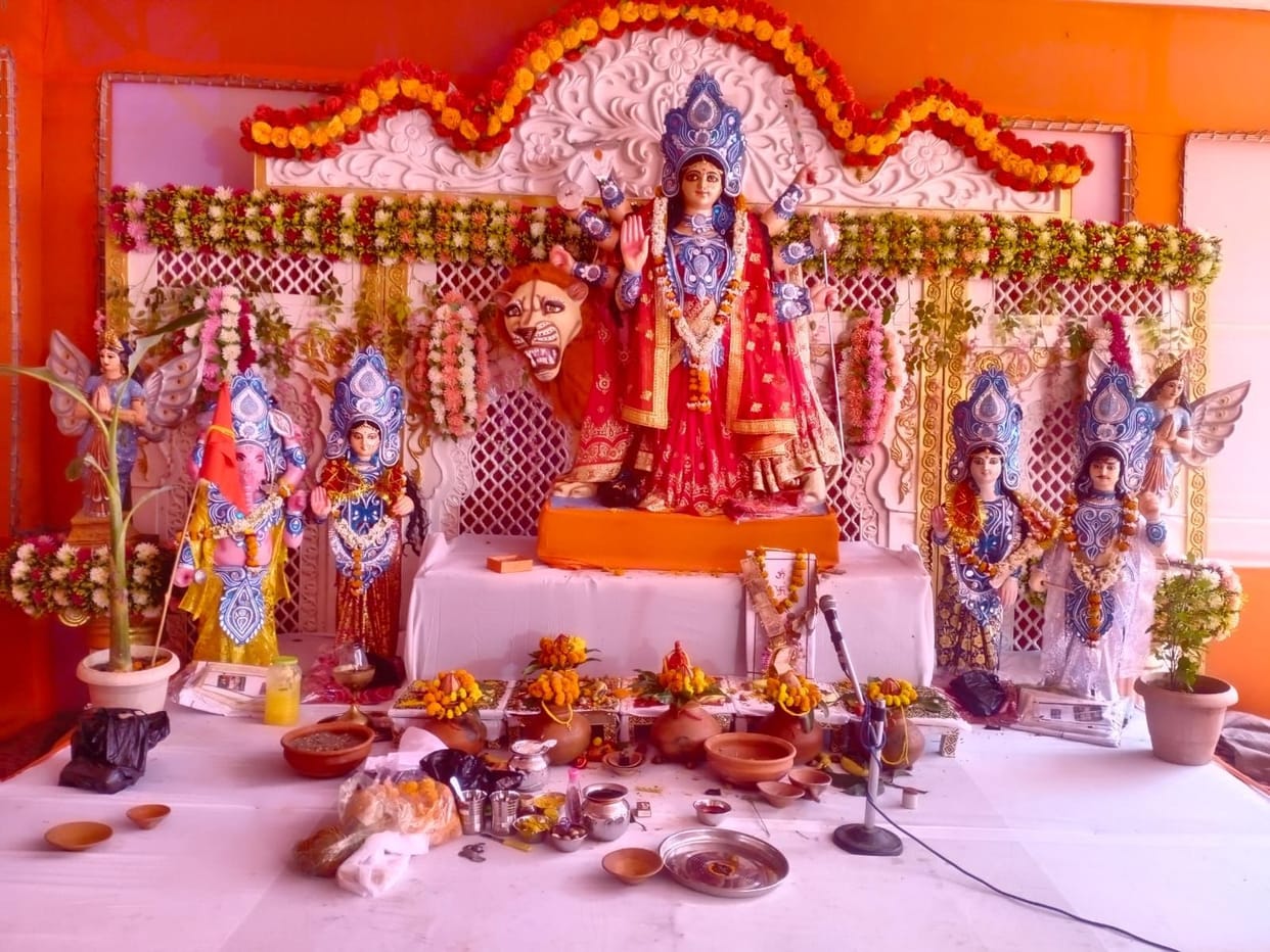 The city lit up in Navratri, Goddess Jagran and people swayed in Jagrate