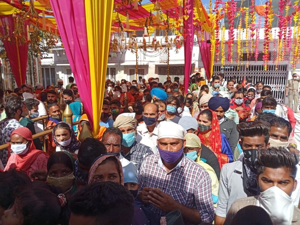 navrater in naina devi temple
