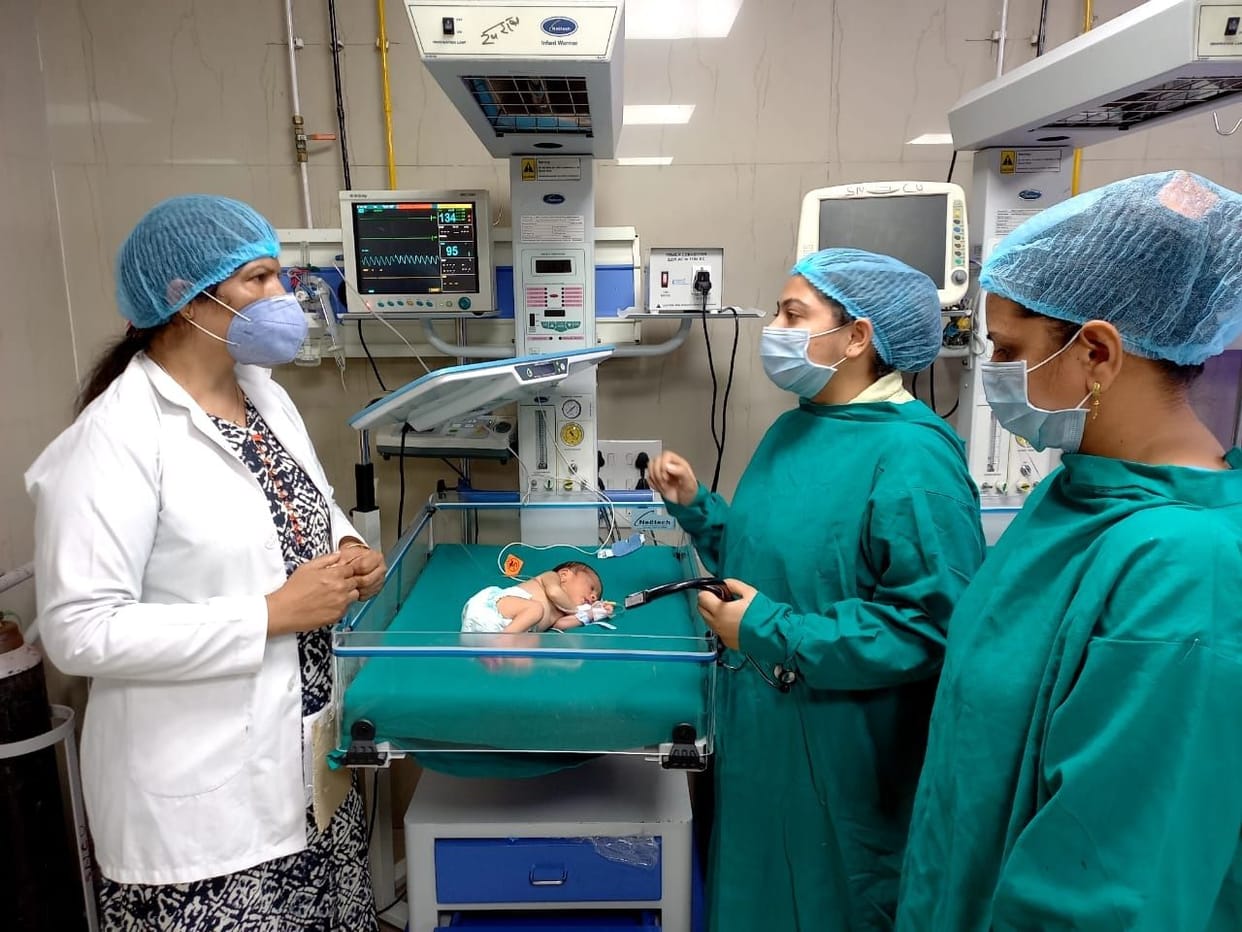new born baby recver in tempile