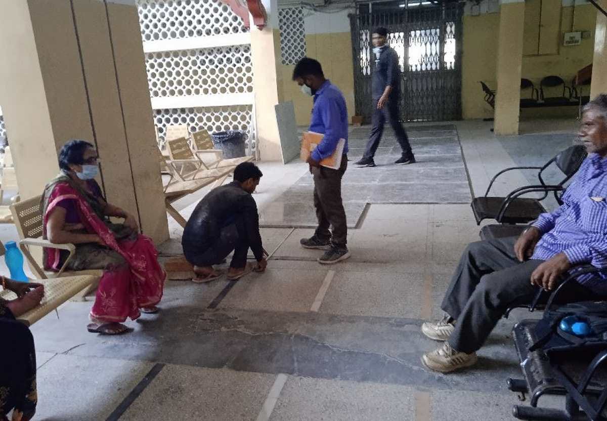 Marble being laid on floor in OPD BHU Hospital Professor raised questions 