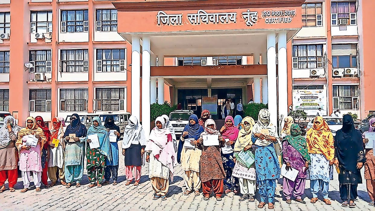 Depot holder accused of grabbing ration, villagers said, add other people's names to the cards